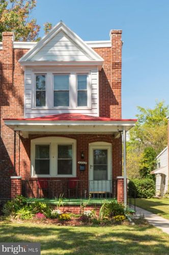 1713 Powell St, Norristown, PA 19401-3023