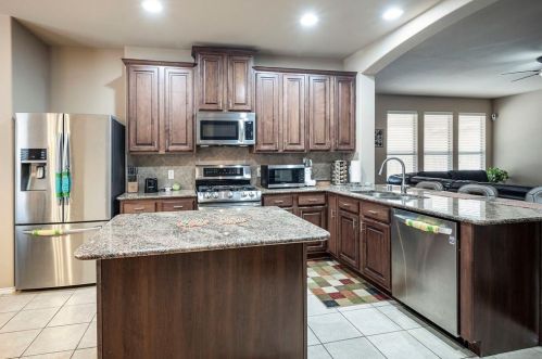 306 Blackhaw Dr, Rockwall, TX 75087-9717
