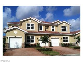 28012 Sosta Ln, Bonita Springs FL  34135-8017 exterior