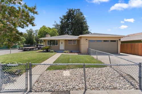 620 Walnut Park Ave, Liberty Farms CA  95620-3148 exterior
