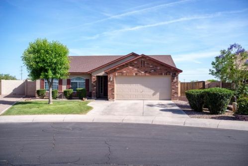 4999 Whitehall Dr, San Tan Valley, AZ 85140-5033