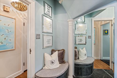 4749 Cramer St, Milwaukee WI 53211-1228 exterior