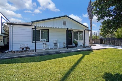 3130 Airline Hwy, Hollister, CA 95023-9725