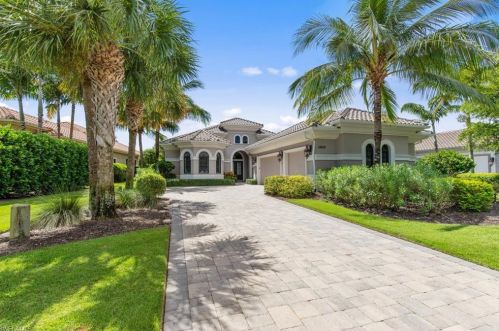 28858 Blaisdell Dr, Naples FL  34119-0906 exterior