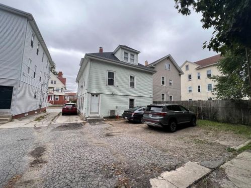 346 Branch Ave, Providence, RI 02904-2540