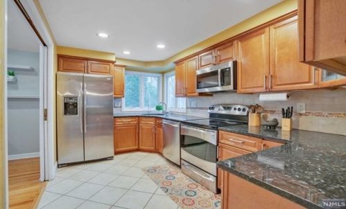 405 Alpine Ter, Ridgewood NJ  07450-1403 exterior