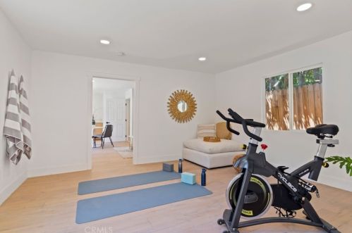 14633 Albers St, Van Nuys CA 91316-2602 exterior