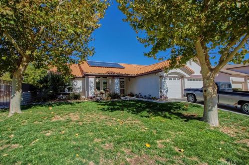 12752 Via Posada Ct, Victorville, CA 92392-6731