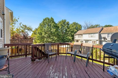 605 Warrenton Ter, Leesburg VA  20176-2466 exterior