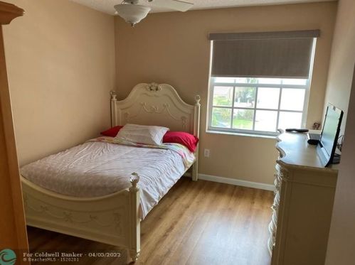 271 151 Ave, Hollywood FL exterior