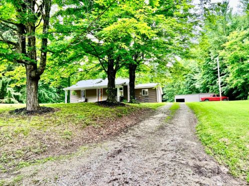 5597 County Road 300, Farmers Retreat, IN 47018-9282