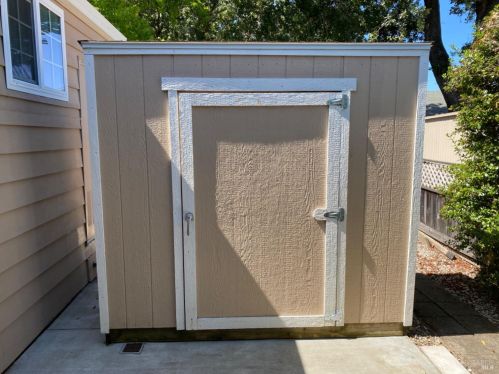 120 Westgate Cir, Santa Rosa CA  95401-9021 exterior