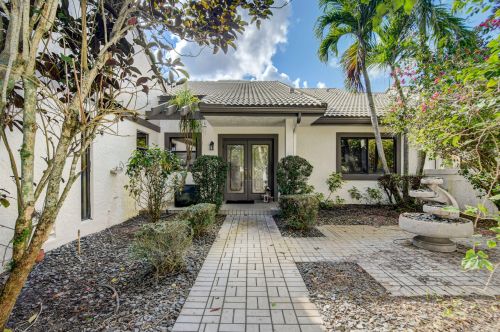 77 Essex Ln, Boynton Beach, FL 33436-6070