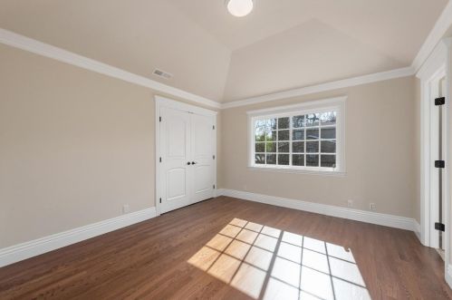 1916 Hull Ave, Redwood City CA  94061-3315 exterior