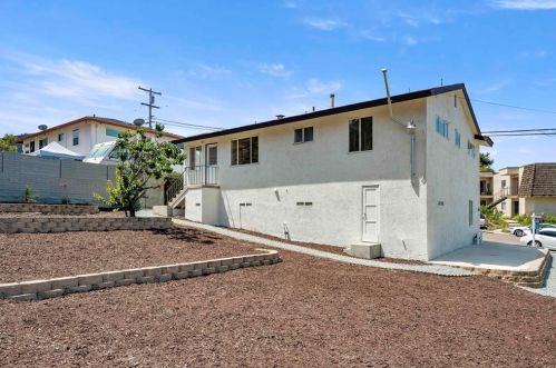 1027 Manchester St, National City CA  91950-4114 exterior