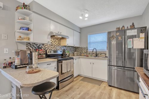 2720 Venus Dr, Titusville FL  32796-2510 exterior