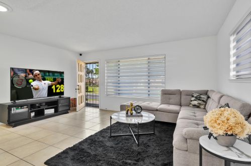 35526 Feliz Ct, Rancho Mirage CA  92270-1233 exterior