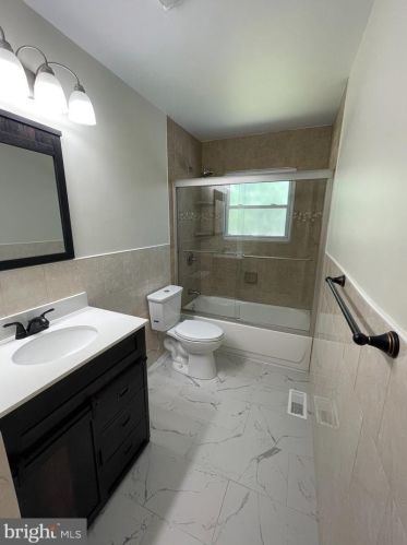 226 Juniper Ave, Browns Mills NJ  08015-2125 exterior