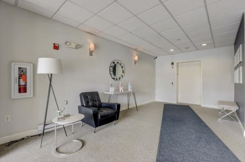 1920 Farwell Ave, Milwaukee WI 53202-1571 exterior