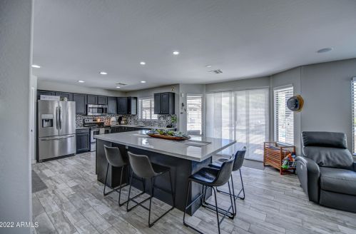 130 Yellow Bee Dr, San Tan Valley, AZ 85143-4827