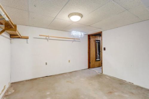 2022 116, Milwaukee WI 53226-2104 exterior