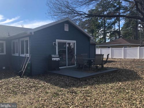 142 Laurel Ave, Laurel DE  19956-1226 exterior