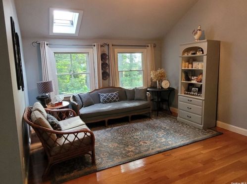 48 Birch Hill Rd, Mount Sinai NY  11766-1904 exterior