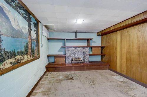 2442 67, Milwaukee WI 53214-1762 exterior