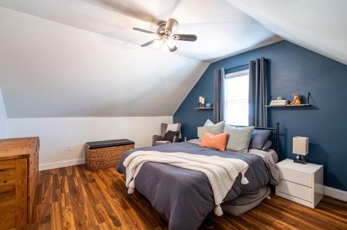 200 79, Milwaukee WI 53219-1707 exterior