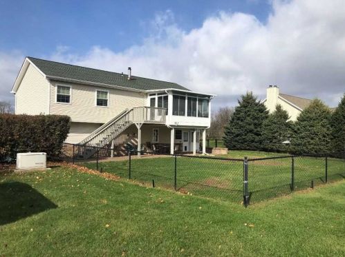 221 Robinson Ln, New Hamburg, NY 12590-6317