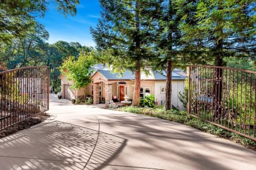 1849 Naturewood Dr, Meadow Vista, CA 95722-9662