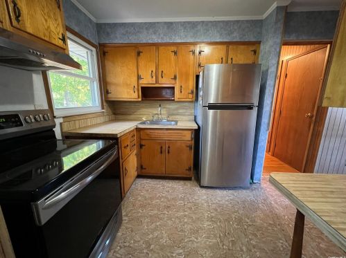 36 Cedar St, Hicksville NY  11801-3208 exterior