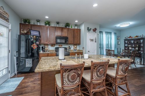 270 Chemistry Cir, Ladson SC  29456-5260 exterior