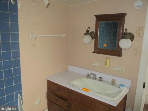 1810 Schwenksville Rd, Collegeville PA  19473-1942 exterior