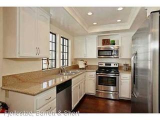 2320 La Costa Ave, Carlsbad CA  92009-6924 exterior