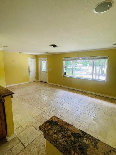 8740 Elizabeth Ave, West Palm Beach, FL 33418-6118