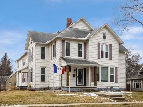 401 Salem Ave, Indianola, IA 50125-2439