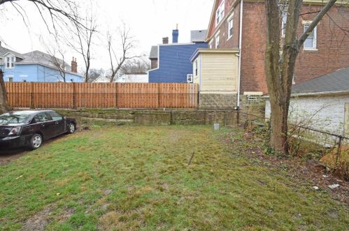 2304 Clifton Ave, Cincinnati OH  45219-1313 exterior