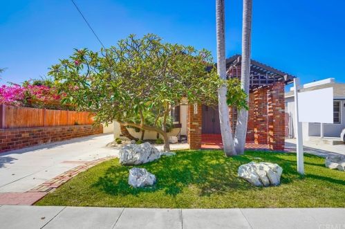 4622 133rd St, Hawthorne, CA 90250-5706