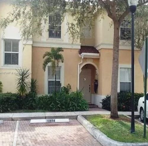 12838 31st St, Hollywood, FL 33027-5314