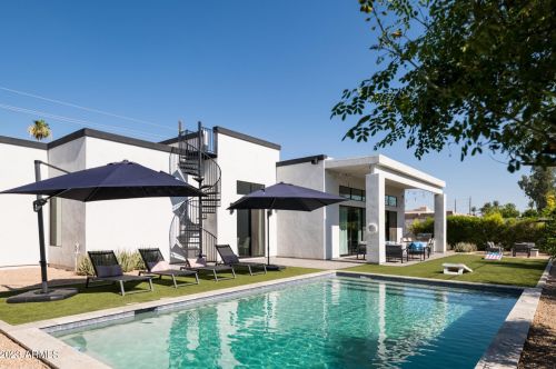 5036 Scottsdale Rd, Scottsdale AZ 85254-5161 exterior