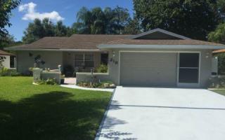 218 Wren Ave, Sebring, FL 33870-8555