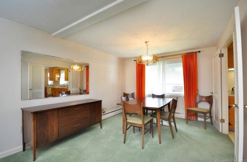 50 Gardner St, Manchester CT 06040-6606 exterior