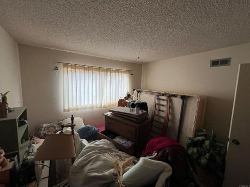 6654 Belle Glade Ave, San Diego CA 92119-2221 exterior