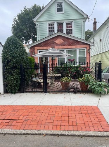 111-11 120th St, Jamaica, NY 11420-3106