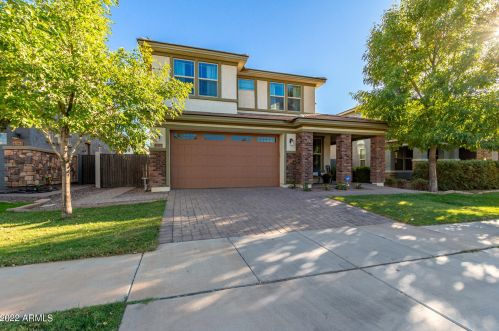 4377 Amber Ln, Gilbert, AZ 85296-1587