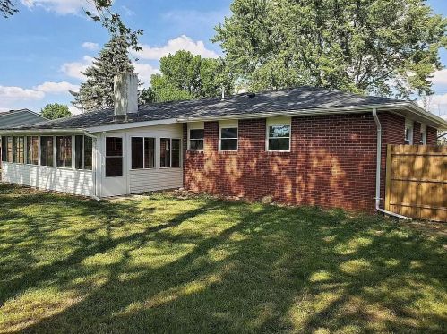 6373 Hoover Rd, Darbydale, OH 43123-9529