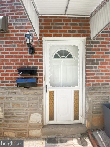 1735 Hartel Ave, Philadelphia, PA 19111-3528