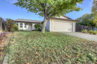 674 Young Way, Roseville, CA 95678-1316