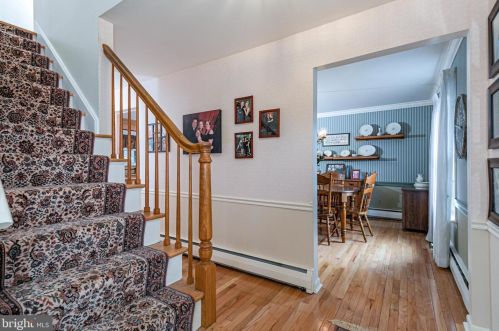 16 Vanderveer Dr, Lawrence Township NJ  08648-3151 exterior